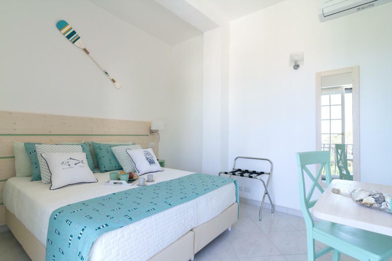 Aquamarine Relaxing Capri Suites Buitenkant foto
