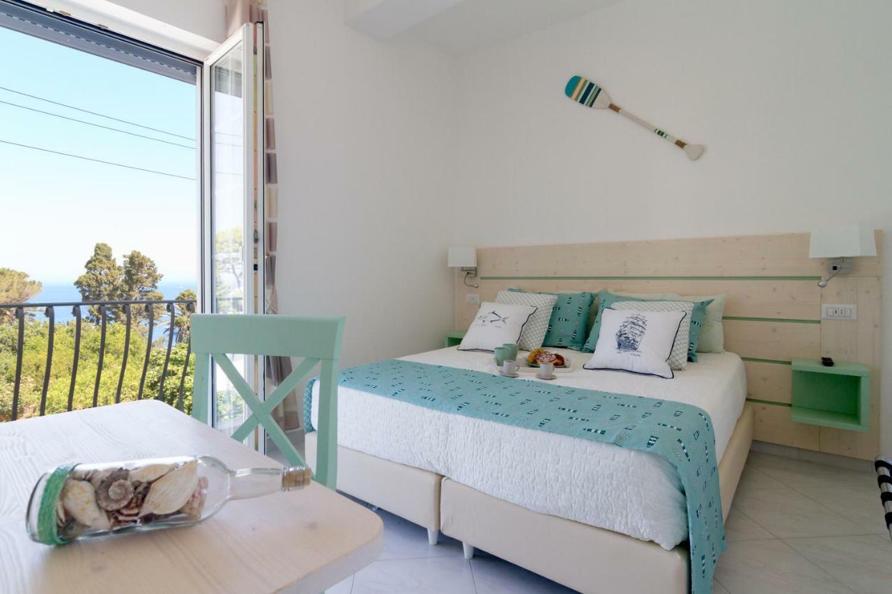 Aquamarine Relaxing Capri Suites Buitenkant foto